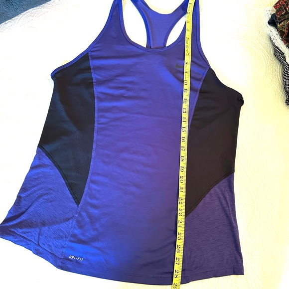 Two Nike Dri Fit Tank Top Workout Shirt Sleeveless Women's XL - Picture 10 of 15
